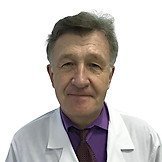 Врач Аверин Павел Александрович