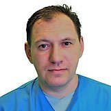 Врач Едомских Максим Владимирович
