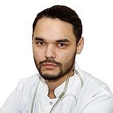 Врач Сирусин Артур Вакилович