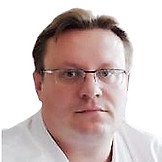 Врач Власов Артем Александрович